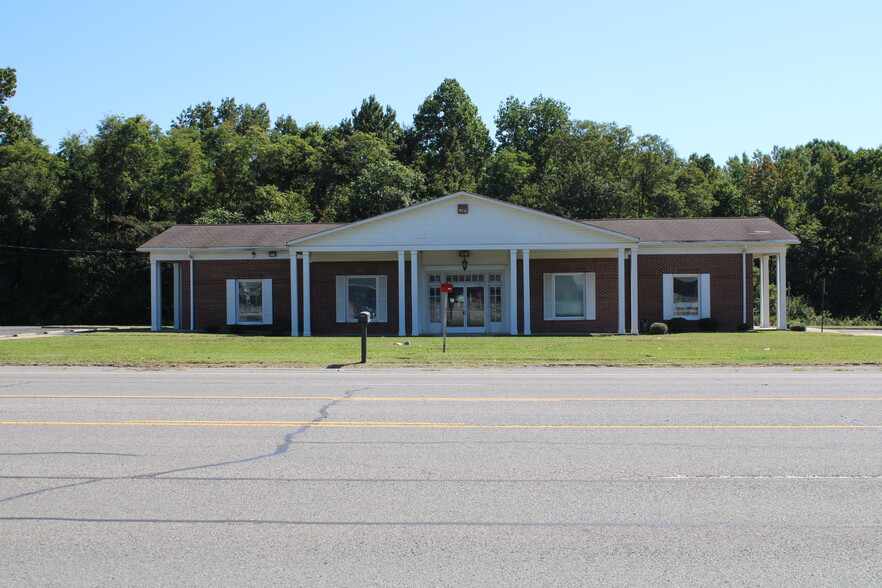 2754 Huntsville Hwy, Fayetteville, TN à vendre - Photo du bâtiment - Image 1 de 1