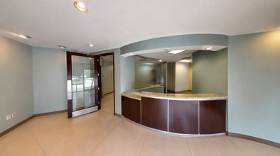 7901 Research Forest Dr, The Woodlands, TX à louer Hall d’entrée- Image 2 de 3