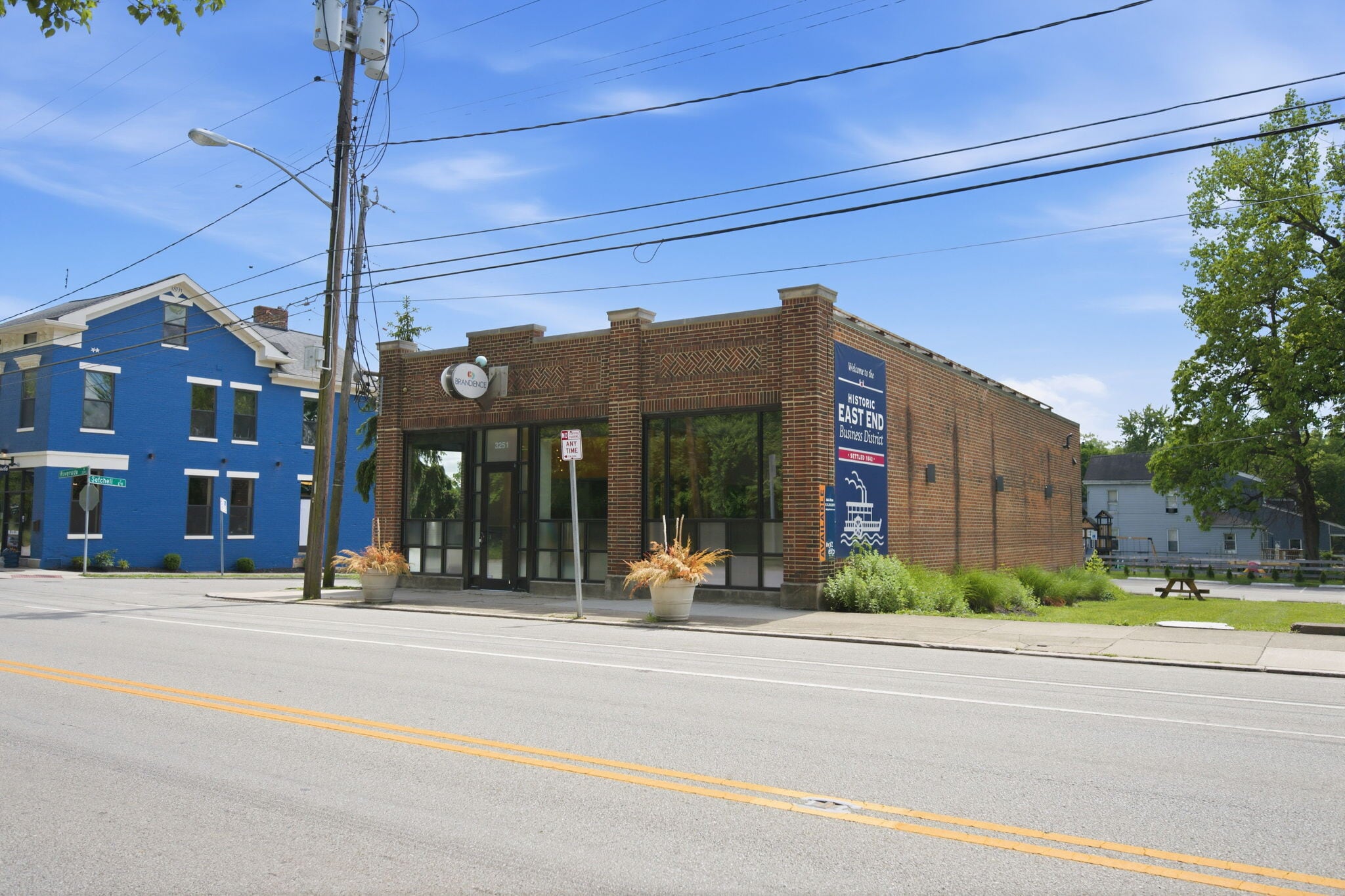 3251 Riverside Dr, Cincinnati, OH for lease Building Photo- Image 1 of 25