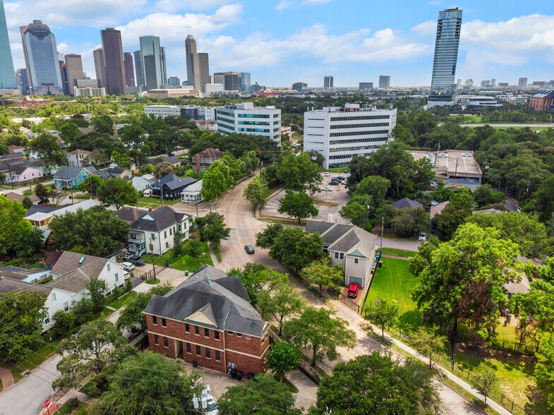 800 Sawyer St, Houston, TX à vendre - Photo du bâtiment - Image 2 de 18