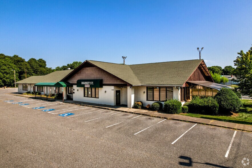 2525 S York Rd, Gastonia, NC for sale - Building Photo - Image 1 of 1