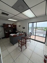 3383 NW 7th St, Miami, FL for lease Interior Photo- Image 2 of 4