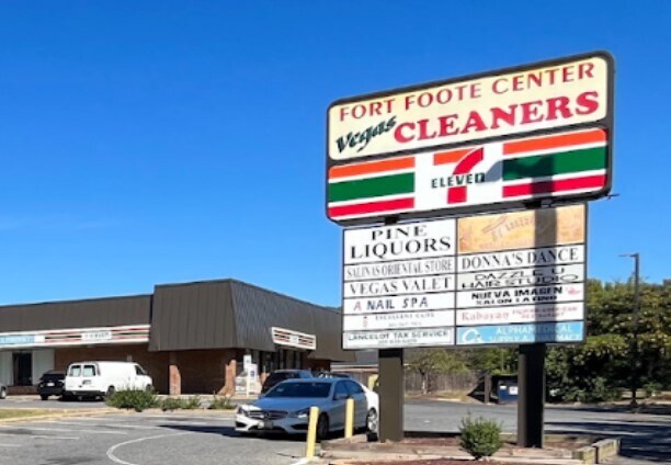 Plus de détails pour 9201-9231 Oxon Hill Rd, Fort Washington, MD - Commerce de détail à louer