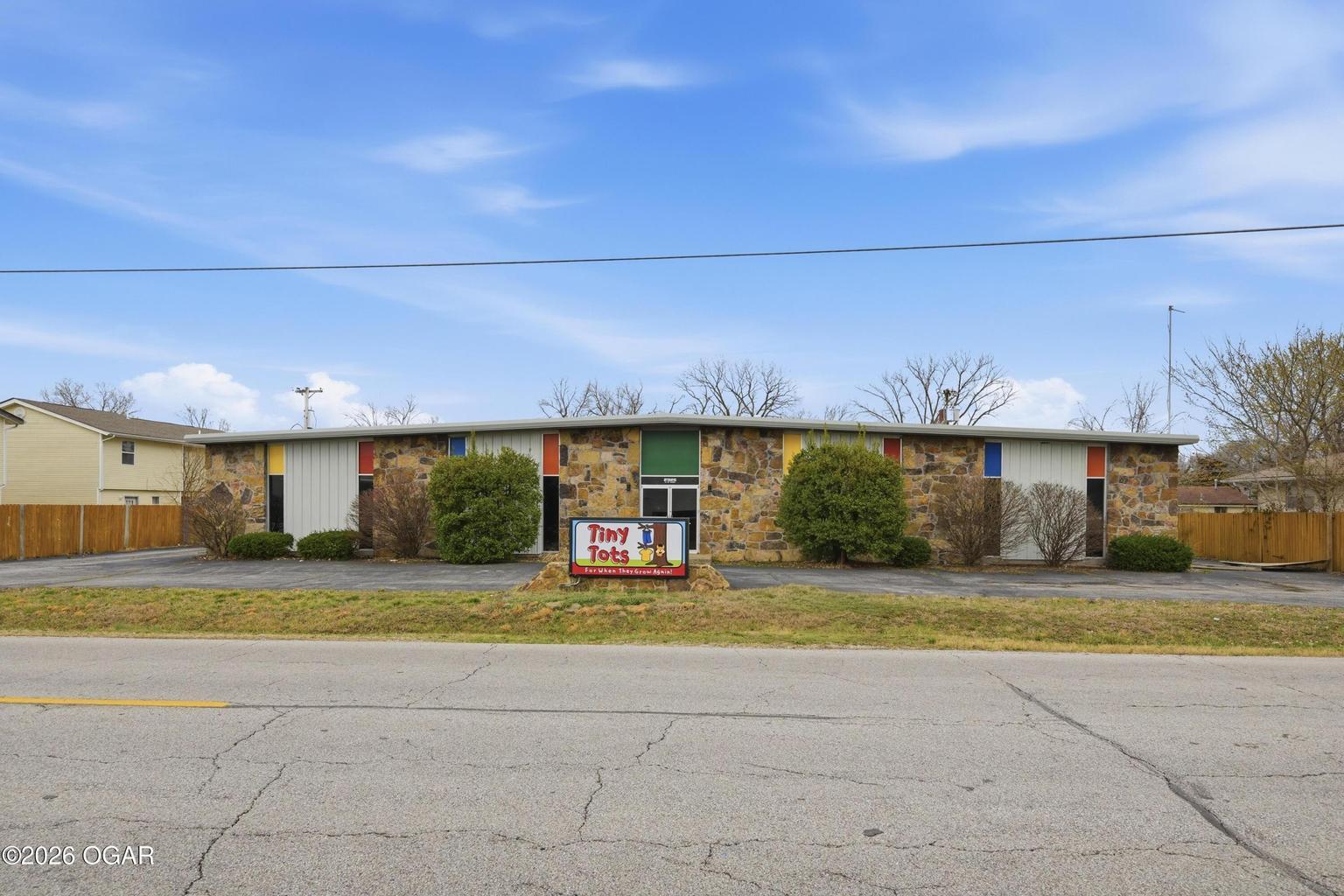 2926 Junge Blvd, Joplin, MO à vendre Photo du bâtiment- Image 1 de 31