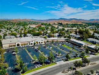 Plus de détails pour 27613-27677 Bouquet Canyon Rd, Saugus, CA - Commerce de détail à louer