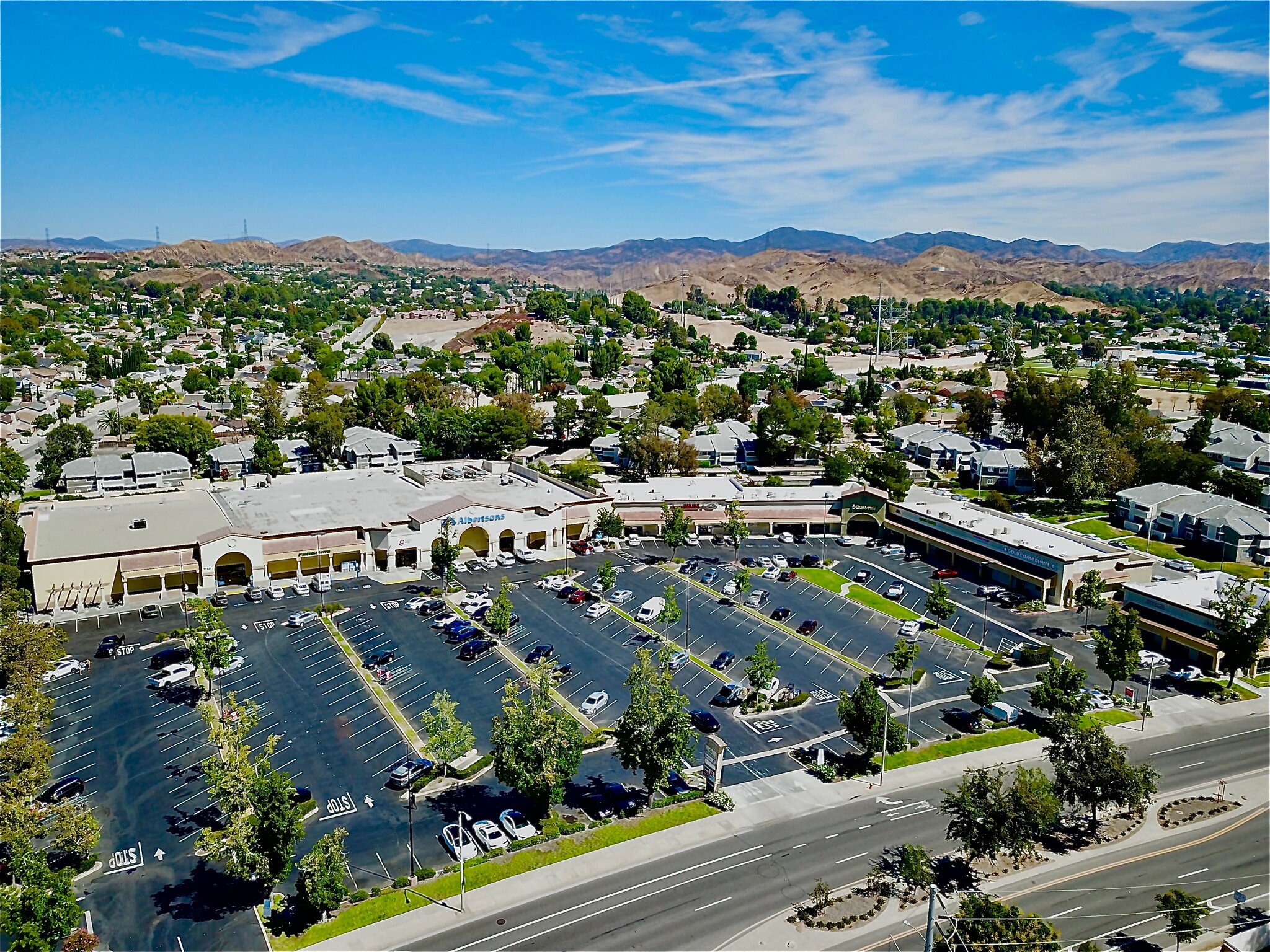 27613-27677 Bouquet Canyon Rd, Saugus, CA for lease Building Photo- Image 1 of 6