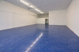 2180 NW 18th Ave, Pompano Beach, FL for lease Interior Photo- Image 1 of 3