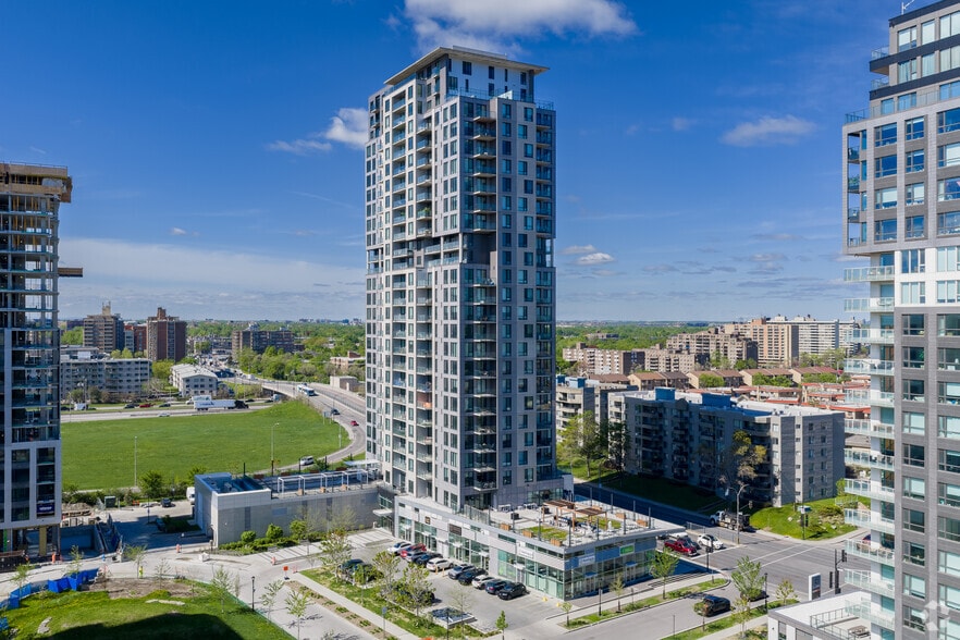 2100-2220 Sauvé Rue O, Mont-Royal, QC for lease - Building Photo - Image 3 of 8