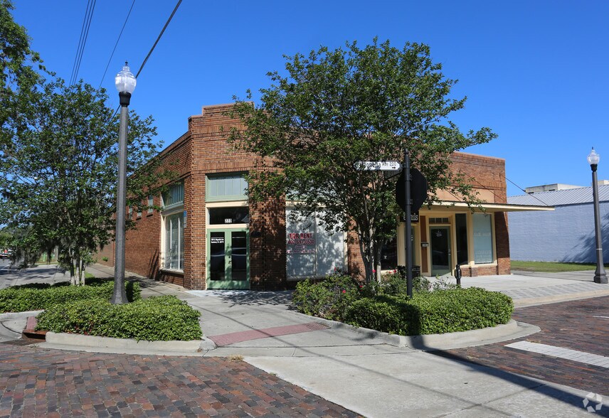 218-222 Magnolia Ave, Sanford, FL à louer - Photo du bâtiment - Image 3 de 5