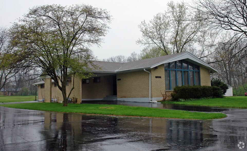 1337 Hanes Rd, Dayton, OH à vendre - Photo principale - Image 1 de 9