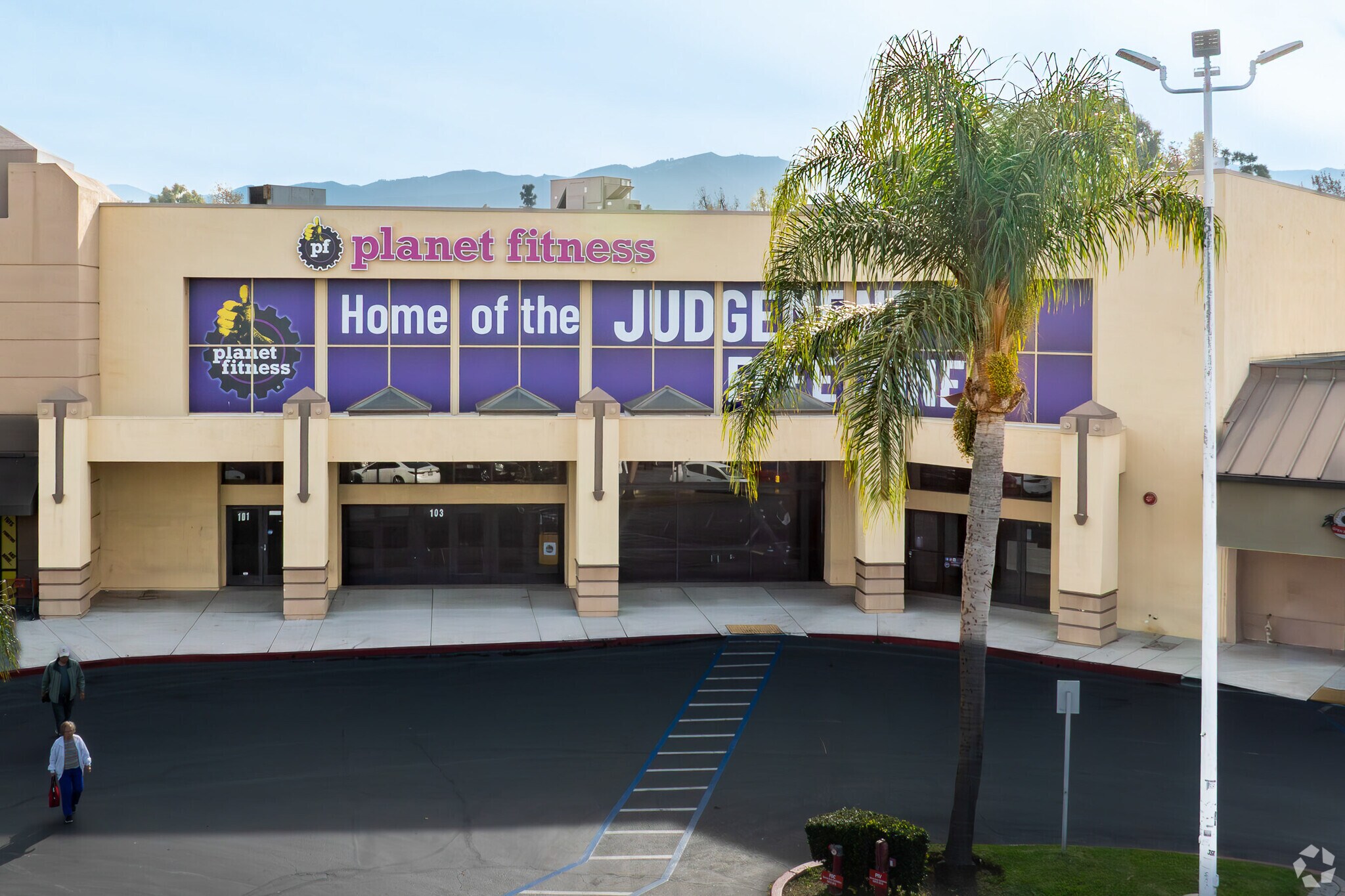 1540 W 6th St, Corona, CA for sale Primary Photo- Image 1 of 1