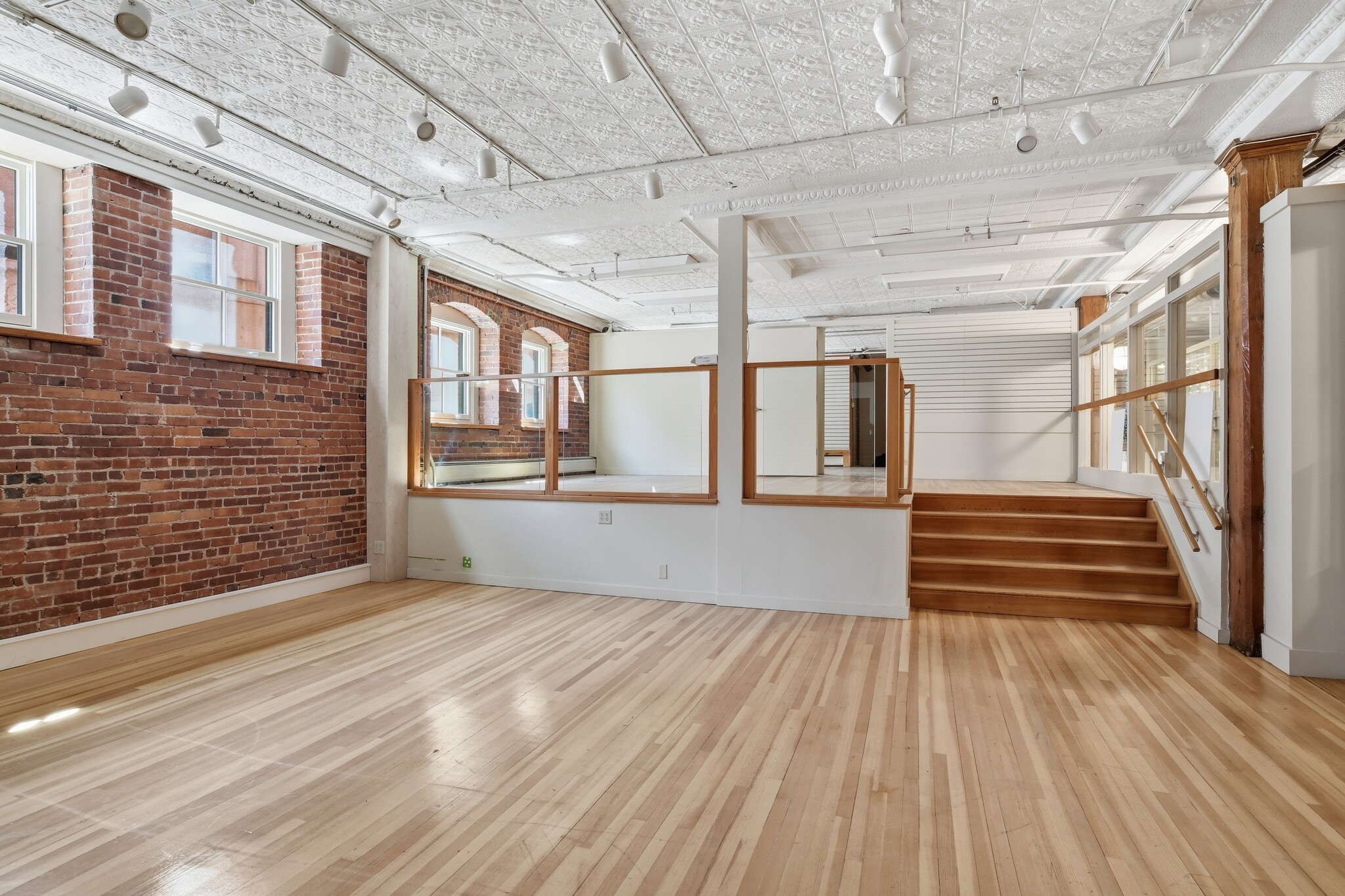 150 Main St, Northampton, MA for lease Primary Photo- Image 1 of 14