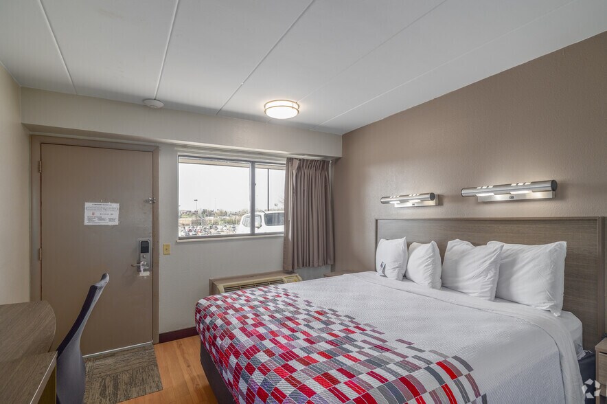 2939 S Arlington Rd, Akron, OH à vendre - Photo intérieure - Image 2 de 14