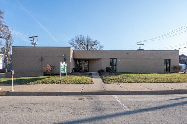 Plus de détails pour 600 Ligonier St, Latrobe, PA - Bureau à vendre