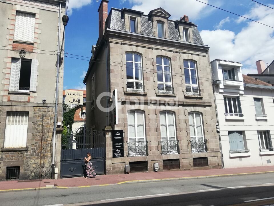 Flex in Limoges for sale Building Photo- Image 1 of 10