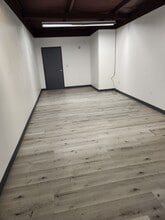 4303 S Bowen Rd, Arlington, TX for lease Interior Photo- Image 2 of 3