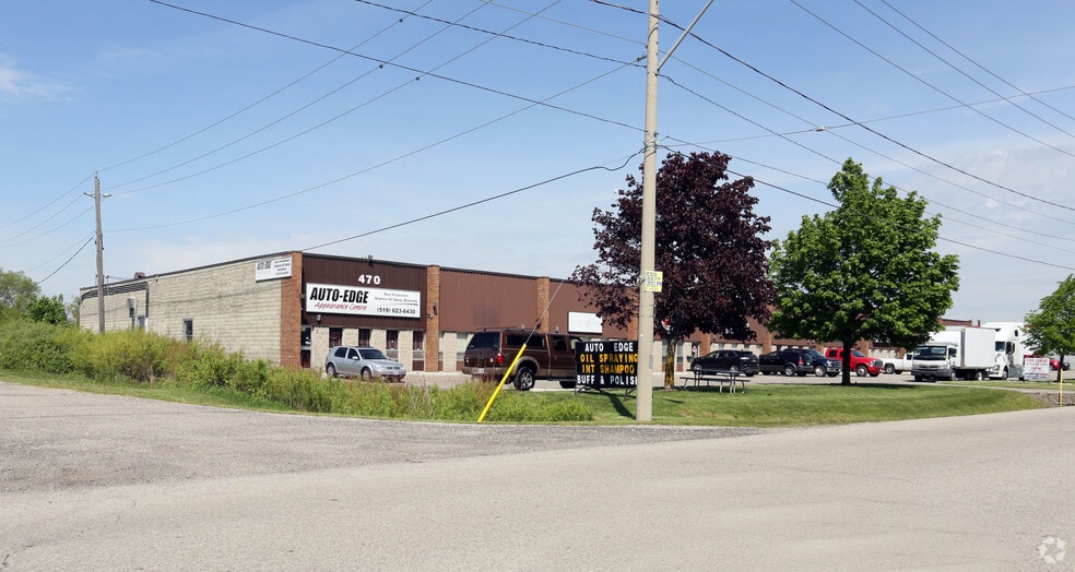 470 Collier Macmillan Dr, Cambridge, ON à louer - Photo du bâtiment - Image 3 de 8