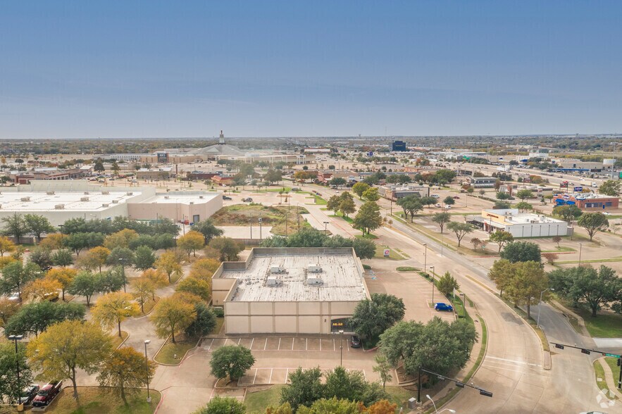 3880 W Emporium Cir, Mesquite, TX for lease - Aerial - Image 2 of 4