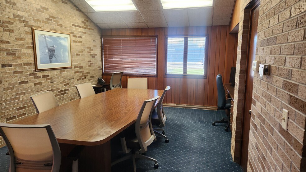 155 Plymouth Rd, Saginaw, MI à vendre - Photo du bâtiment - Image 2 de 11