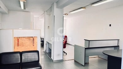 Retail in Madrid, Madrid for lease Interior Photo- Image 2 of 6