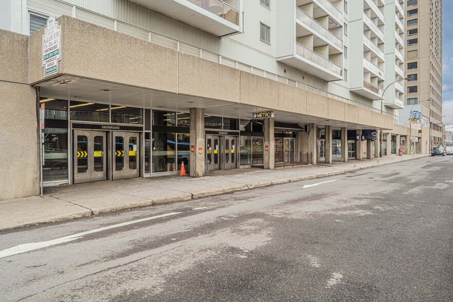 3535-3585 Rue Berri, Montréal, QC à louer - Photo principale - Image 1 de 14