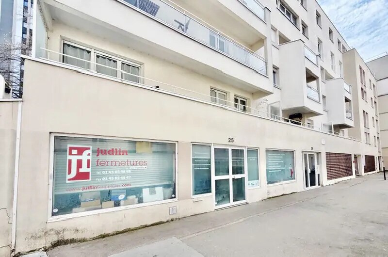 Office in Paris for sale - Building Photo - Image 2 of 7