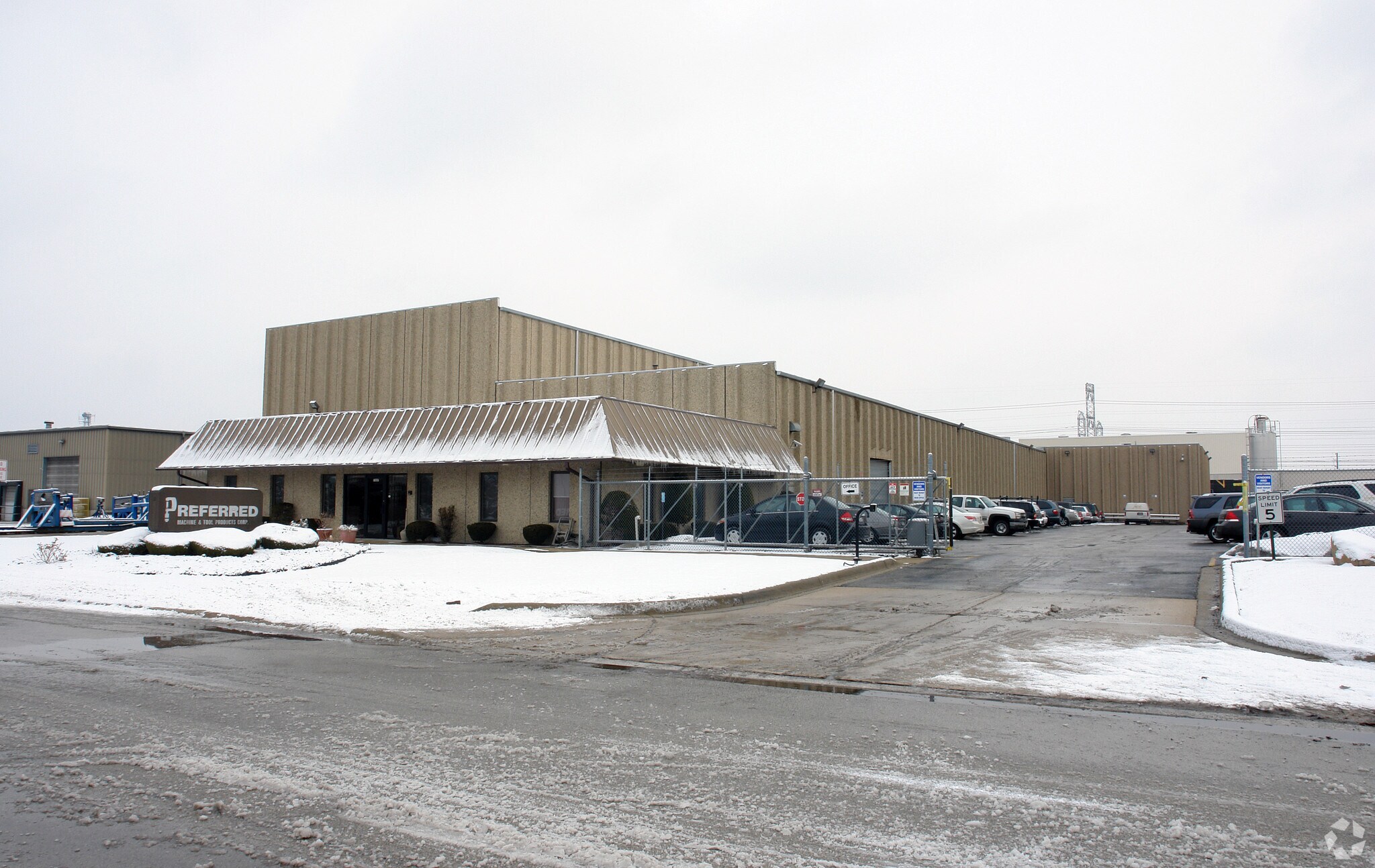 7337 S Mason Ave, Bedford Park, IL à vendre Photo du bâtiment- Image 1 de 1