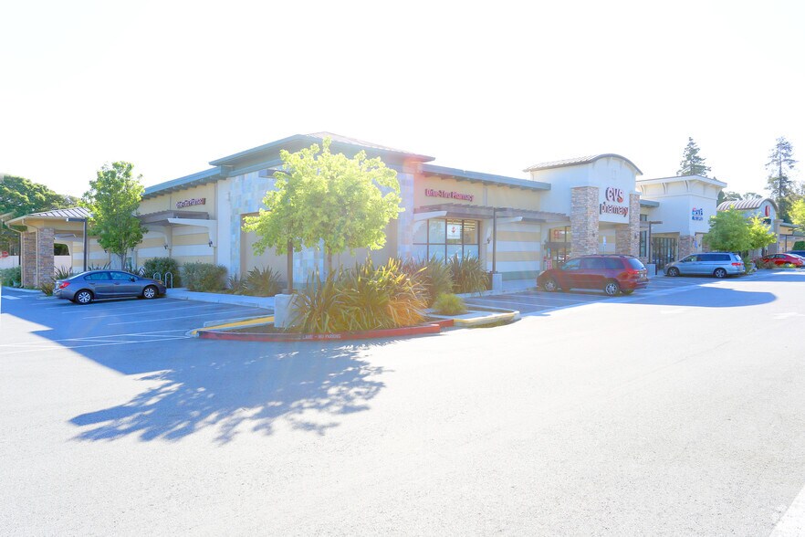 842-872 N Delaware St, San Mateo, CA à louer - Photo du bâtiment - Image 2 de 3