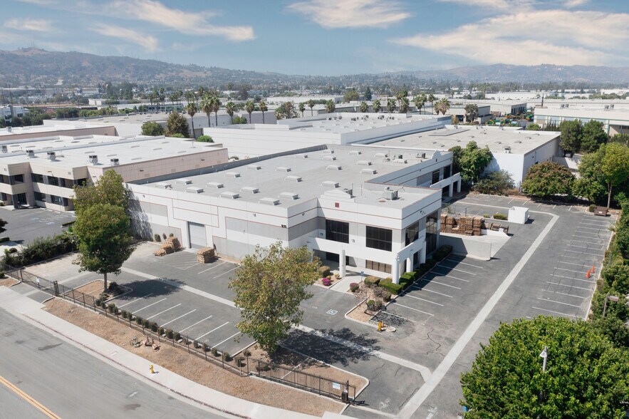 911 Canada Ct, City Of Industry, CA à vendre - Photo du bâtiment - Image 1 de 3