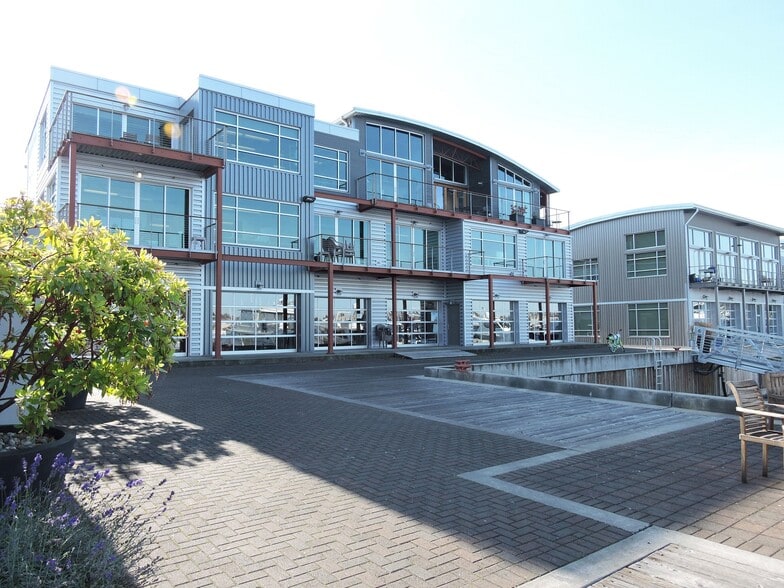 2284-2360 W Commodore Way, Seattle, WA for lease - Primary Photo - Image 1 of 44