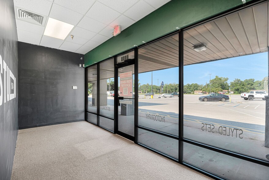5428-5444 Dogwood Dr, Milton, FL for lease - Building Photo - Image 3 of 8