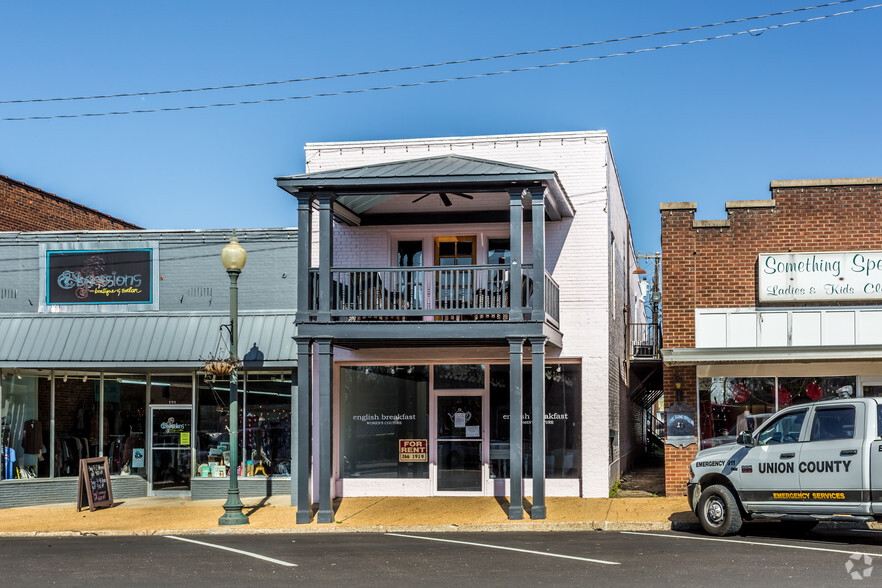 119 W Bankhead St, New Albany, MS à vendre - Photo principale - Image 1 de 1