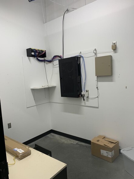 308 Lignite Ave, Hensler, ND for lease - Building Photo - Image 3 of 13