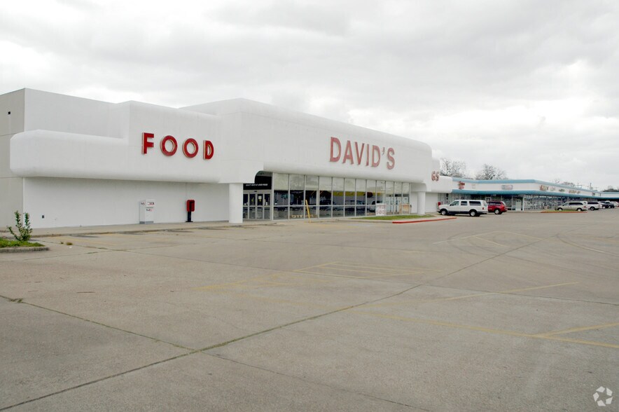 1200 N Mechanic St, El Campo, TX à louer - Photo du bâtiment - Image 2 de 4
