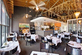 1470 S Virginia St, Reno, NV for lease Interior Photo- Image 2 of 10