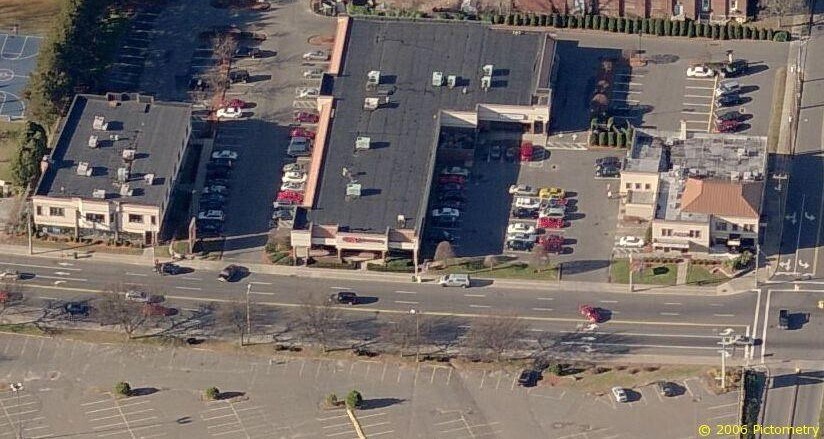 59 N Main St, Bristol, CT à vendre - Photo du bâtiment - Image 2 de 7