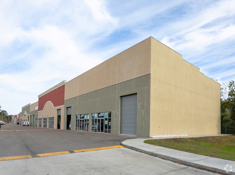 7060 103rd St, Jacksonville, FL for lease - Primary Photo - Image 2 of 16