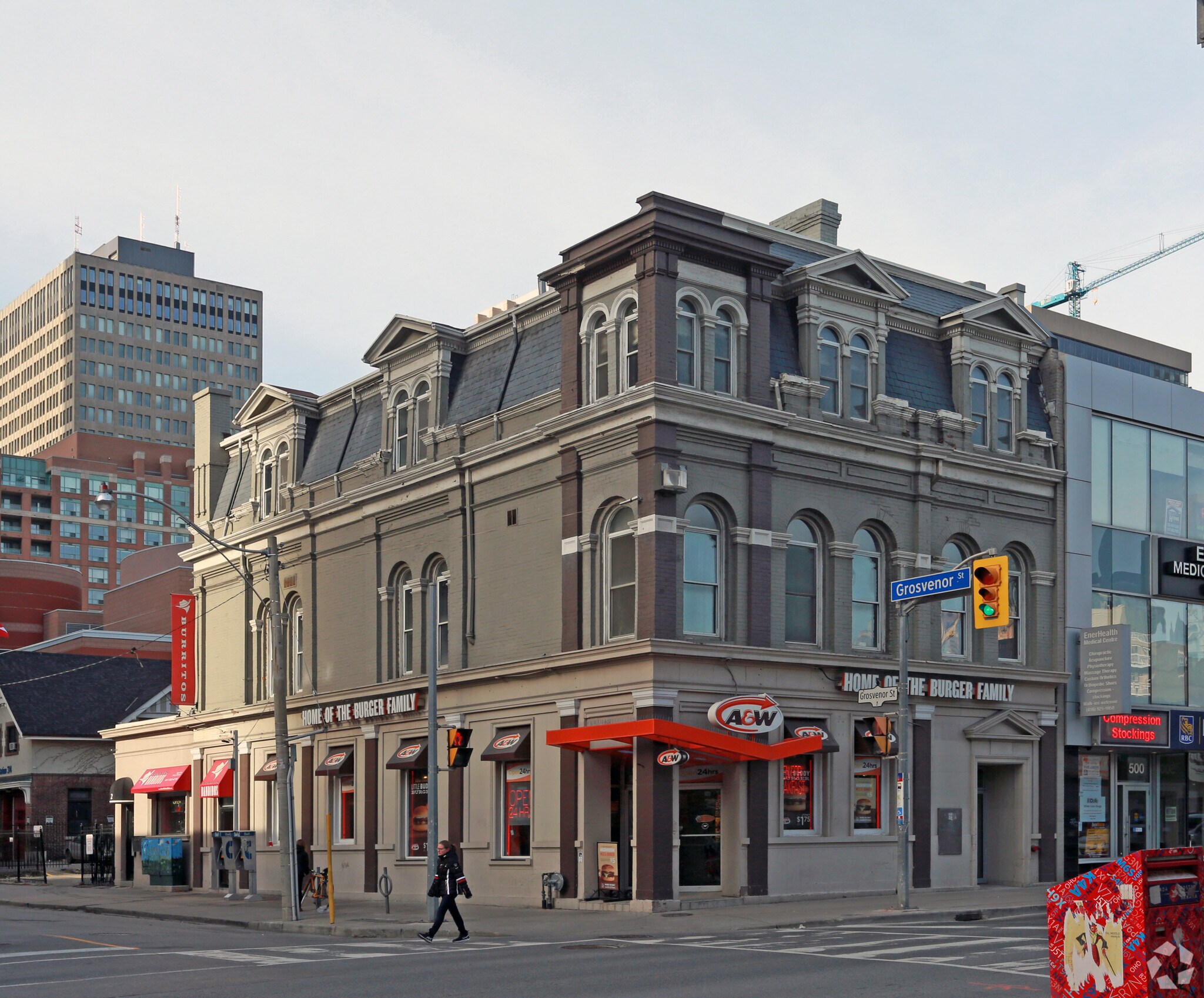 496-498 Yonge St, Toronto, ON for sale Primary Photo- Image 1 of 1