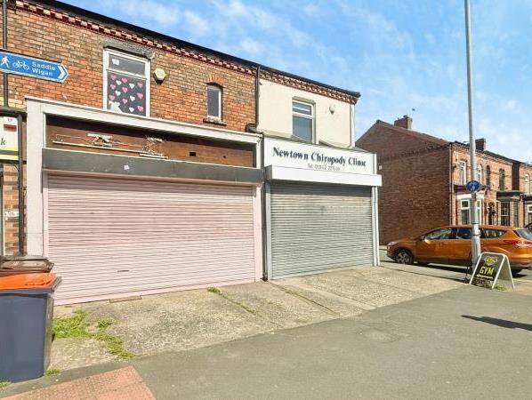 217 Ormskirk Rd, Wigan à vendre - Photo du bâtiment - Image 2 de 10