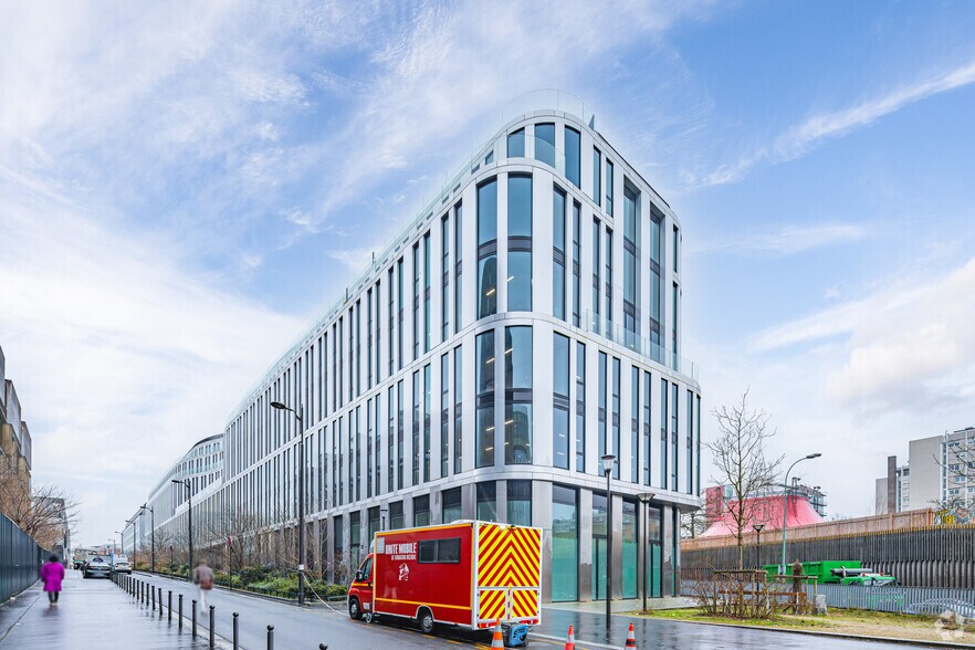 51 Rue Paul Meurice, Paris à louer - Photo du bâtiment - Image 2 de 2