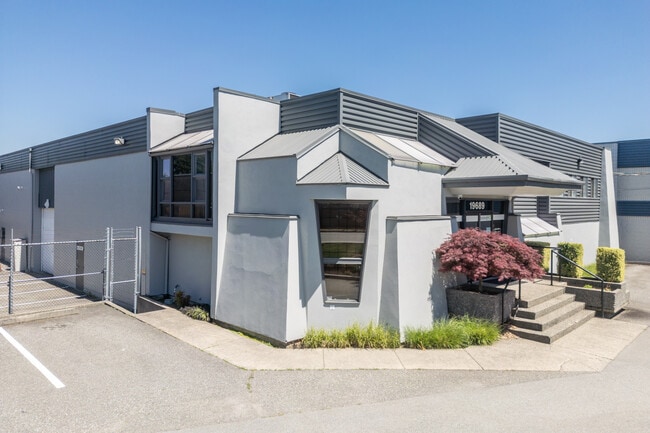 More details for 19689 Telegraph Trl, Langley Twp, BC - Flex for Lease