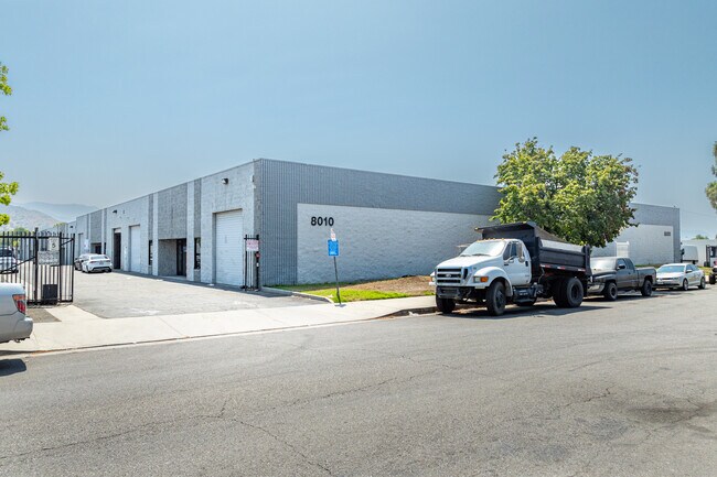 Plus de détails pour 8000 Wheatland Ave, Sun Valley, CA - Industriel à louer