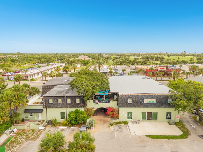 142 E Granada Blvd, Ormond Beach, FL à louer - Photo du bâtiment - Image 3 de 7