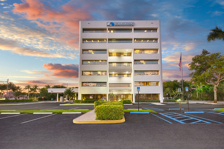 5300 W Atlantic Ave, Delray Beach, FL à vendre - Photo du bâtiment - Image 1 de 1