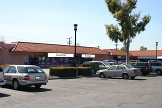 Plus de détails pour 2400-2428 W Whittier Blvd, La Habra, CA - Commerce de détail à louer