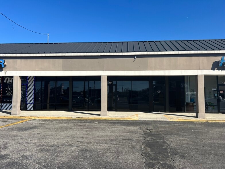 4740-4780 US Highway 19, New Port Richey, FL à louer - Photo du bâtiment - Image 3 de 5