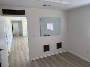 21435 US Highway 17, Hampstead, NC for lease Interior Photo- Image 2 of 8