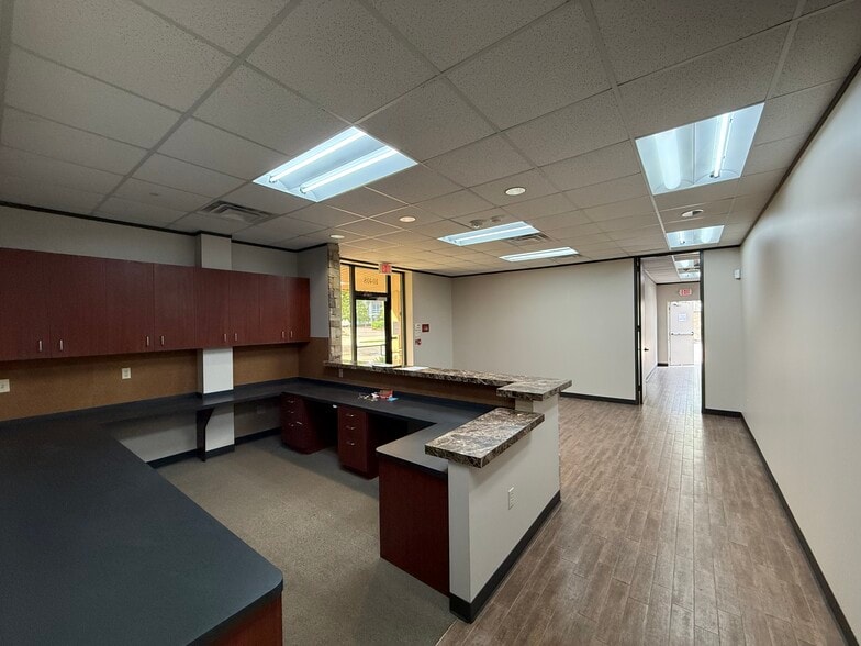 10408 Mula Rd, Stafford, TX for lease - Building Photo - Image 3 of 5