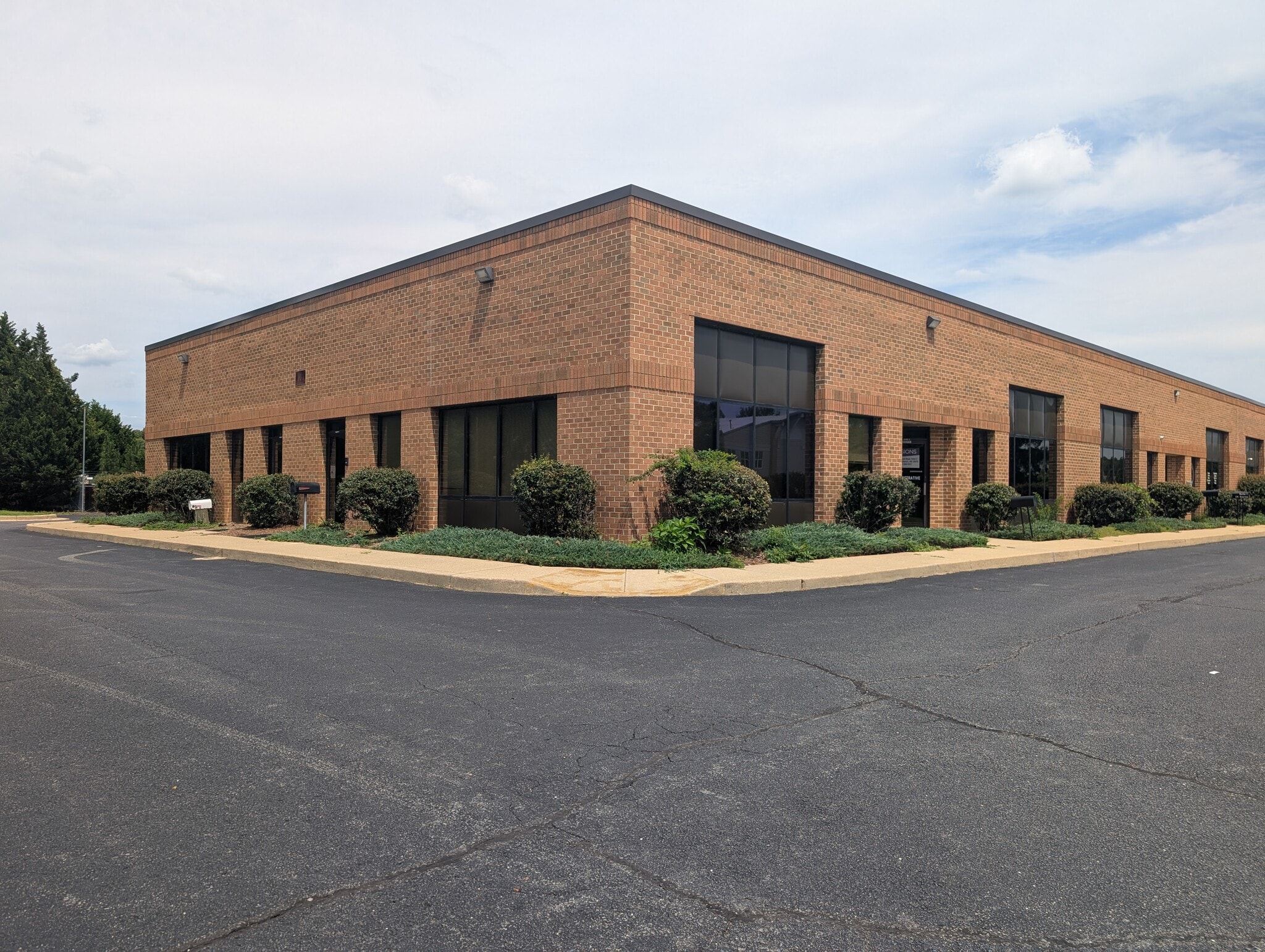 101 Skipjack Rd, Prince Frederick, MD for lease Interior Photo- Image 1 of 42