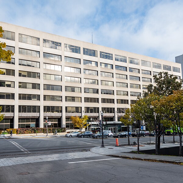 900 Boul René-Lévesque E, Québec, QC à vendre Photo principale- Image 1 de 1